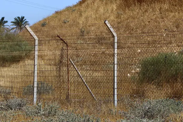 Çitin her zaman sınırı olduğunu  
