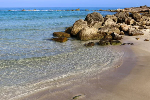 Shore of the Mediterranean Sea — Stock Photo, Image