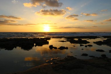 Deniz kenarında bir akşam 