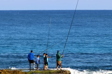Balıkçılar sahilde 