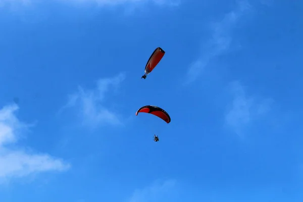 Un ciel immense au-dessus de votre tête — Photo