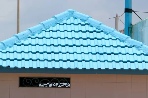 Çatı - binanın üst yapısı — Stok fotoğraf