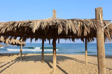  Akdeniz kıyısında 