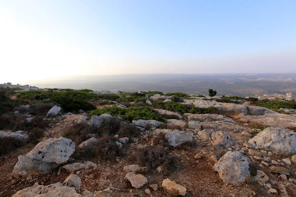 road yakınındaki taş 