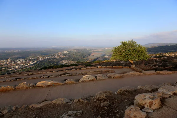 road yakınındaki taş 