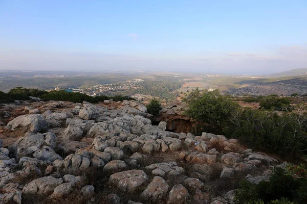 road yakınındaki taş 