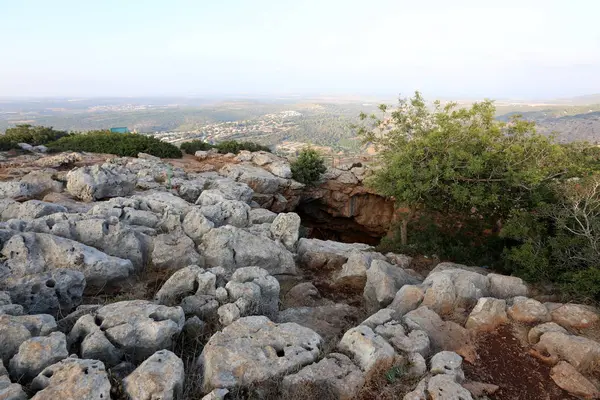 road yakınındaki taş 