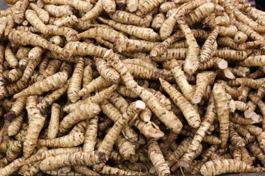 Tezgaha sebze vardır 