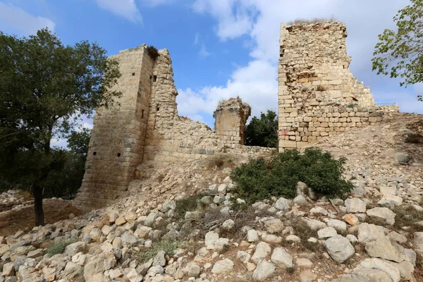 road yakınındaki taş 