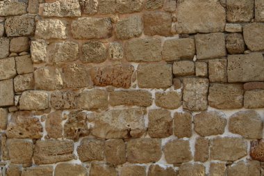 büyük taş duvar 