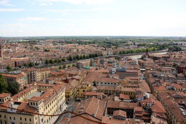 Verona şehri çatılar 