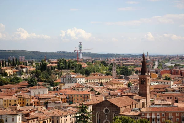 Verona şehri çatılar 