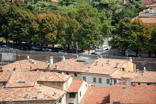 Verona şehri çatılar 