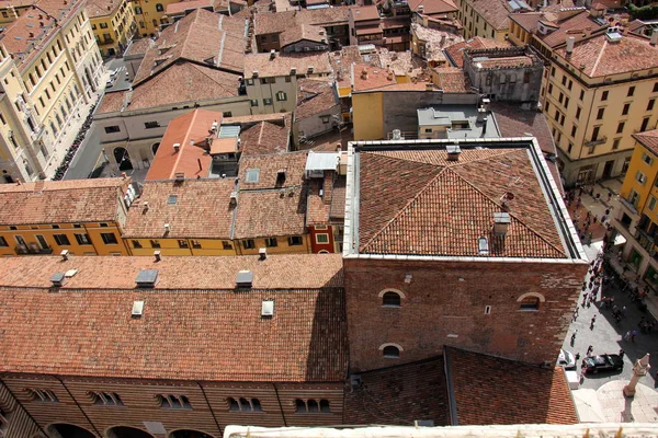 Verona şehri çatılar 