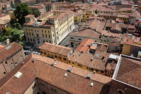 Verona şehri çatılar — Stok fotoğraf