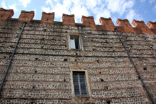 Vecchio muro di pietra — Foto Stock