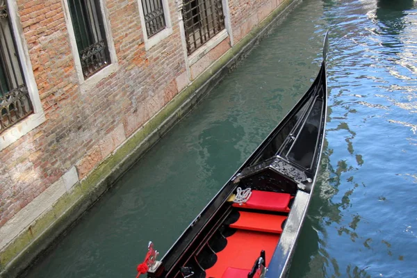 Gondel - Venetiaanse boot — Stockfoto