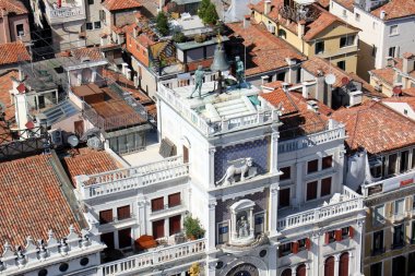 Mantua çatılar 