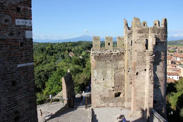 Mauern einer alten Festung — Stockfoto