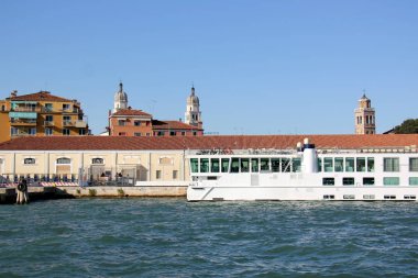 Venedik İtalya bir şehirdir, 