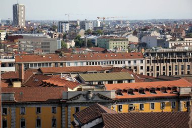 Milano Katedrali'ne Meryem Ana 