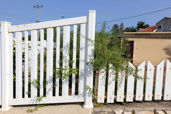 La cerca es siempre la frontera — Foto de Stock