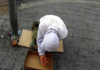 kişi içinde belgili tanımlık fotoğraf 