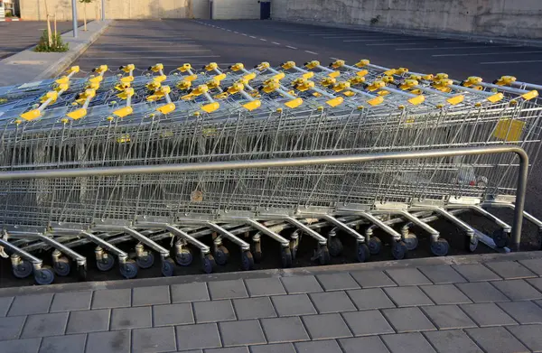 Rad am Fahrzeug — Stockfoto