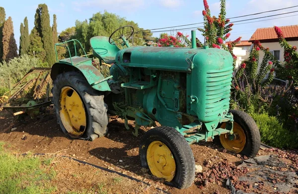 Machines agricoles anciennes — Photo