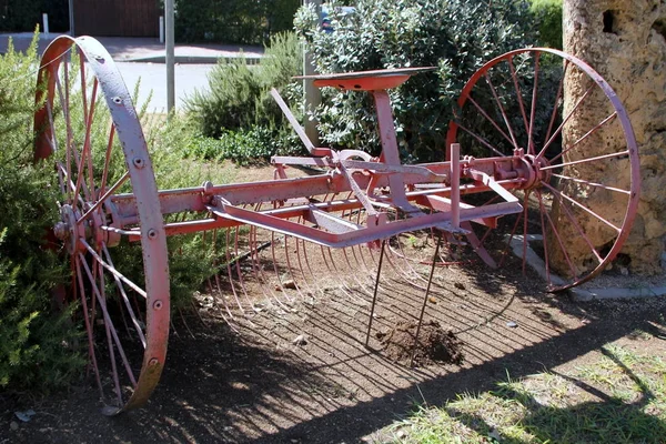 Maquinaria agrícola antigua — Foto de Stock