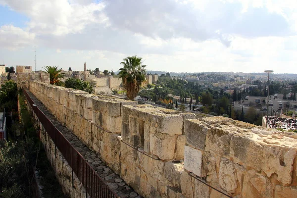 Muro de piedra y hormigón — Foto de Stock