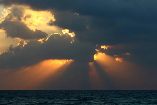 在地中海上的落日 — 图库照片