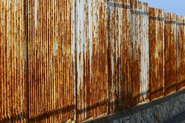 The fence is always the border — Stock Photo, Image