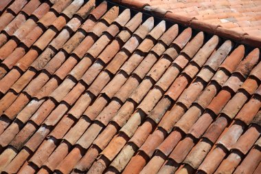 Çatı - binanın üst yapısı 