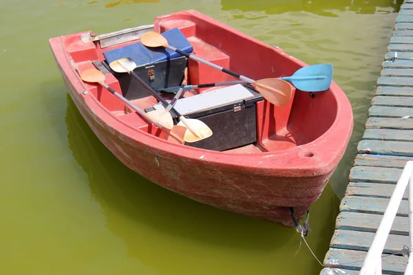 A víz csónak — Stock Fotó