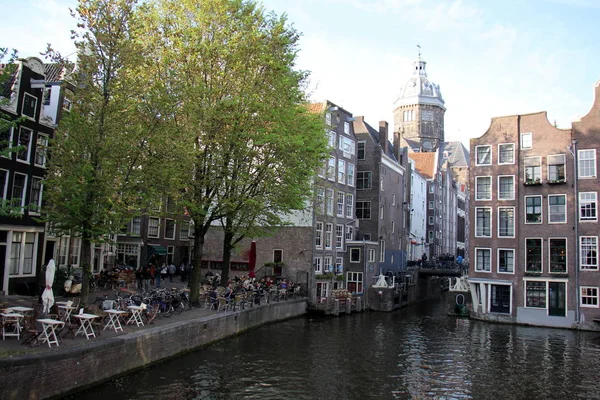 Άμστερνταμ - η πρωτεύουσα και μεγαλύτερη πόλη της Ολλανδίας — Φωτογραφία Αρχείου