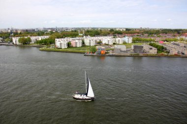 Amsterdam - Hollanda'nın başkenti ve en büyük 