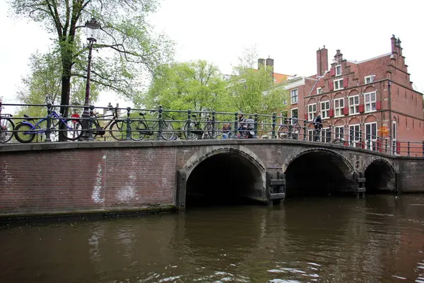 Amsterdam - la capitale e la più grande città dei Paesi Bassi — Foto Stock