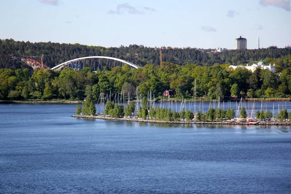 Bridge - en konstgjord struktur — Stockfoto