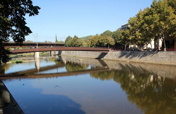 Ponte - uma estrutura artificial — Fotografia de Stock