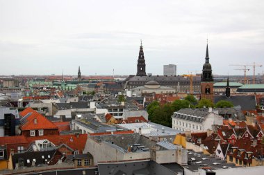 Çatı - binanın üst yapısı 