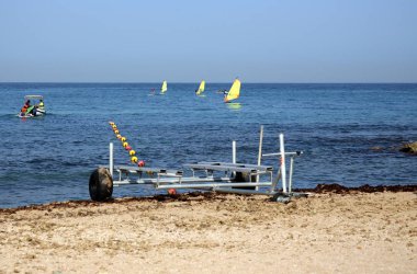 İsrail 'in kuzeyindeki Akdeniz kıyısında. 