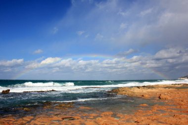Başının üstüne büyük bir gökyüzü 