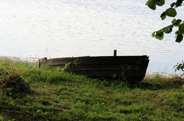 The boat is a small vessel for transportation of cargoes and passengers on the lake