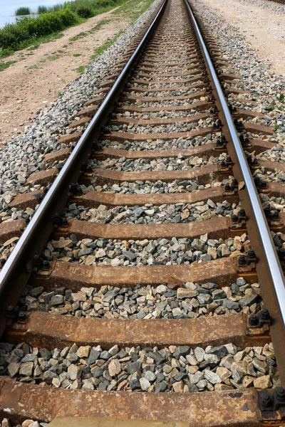 Bir büyük demiryolu parça bir kompleks bir demiryolu parça rehber olan yol formu doğrusal ve mühendislik yapıları olduğunu. 