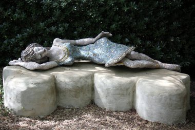 geri kalanı için bir Bank şehir parkında standları 