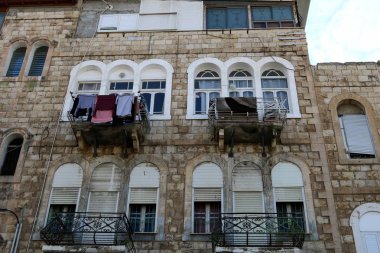 balkonda, Çamaşırhane yıkanmış ve nerede çamaşır makinası? 