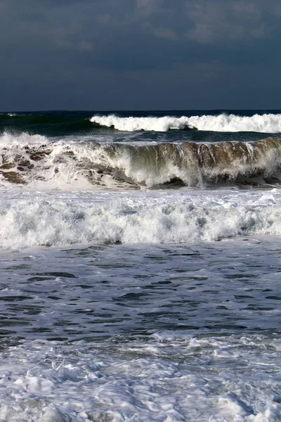 イスラエル沖の地中海で強い嵐 — ストック写真