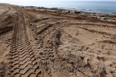İsrail'in Kuzey Akdeniz kıyısında deniz kum izlemeler 