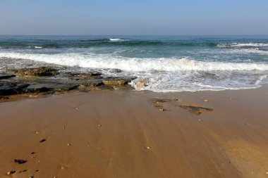 İsrail 'in kuzeyindeki Akdeniz kıyısında. 